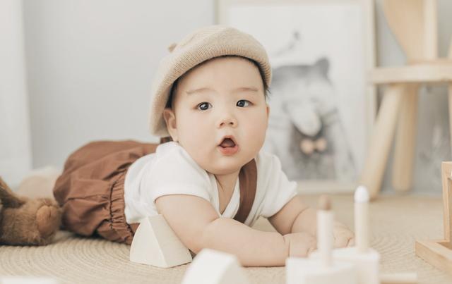 菁字取名的寓意女孩？菁字取名的寓意女孩名字！